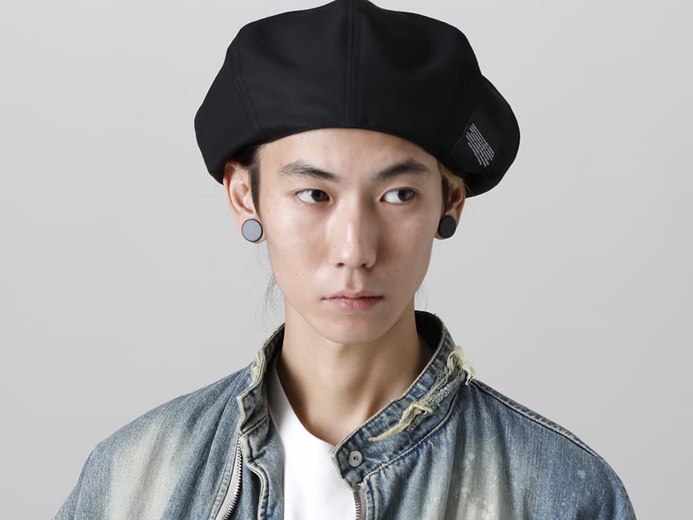 ユリウス 2022-23AW - JULIUS(ユリウス) 2023PSコレクションより第2弾目のアイテムがデリバリー！只今より店頭・通販共に販売スタート！   - 807ACU3(ウール/レーヨン ギャバ ウールベレー帽) - 3-001