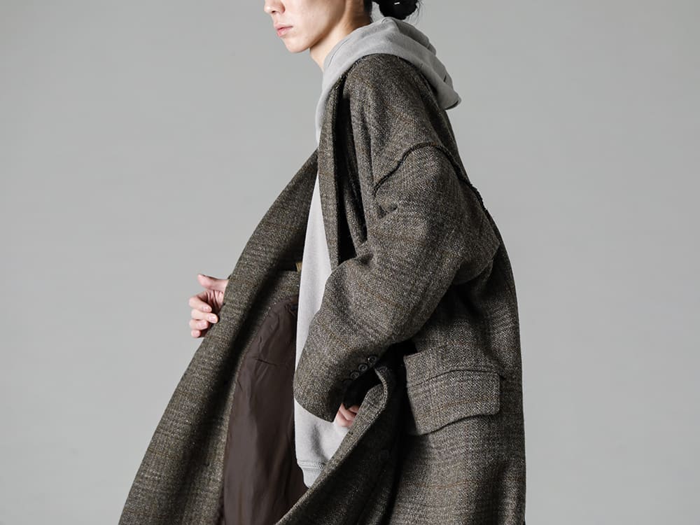 ZIGGY CHEN-ジギーチェン シーズン スウェットフーディを差し込むだけで定番シルエットコートがカジュアルな印象に  - 0M2231107-ダブルブレスト オーバーサイズコート - O14SW2-Taupe-吊り網フーデットスウェット トープ 2-001