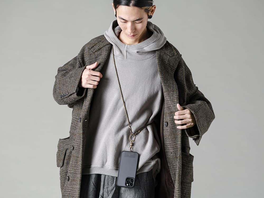 ZIGGY CHEN-ジギーチェン シーズン スウェットフーディを差し込むだけで定番シルエットコートがカジュアルな印象に  - 0M2231107-ダブルブレスト オーバーサイズコート - O14SW2-Taupe-吊り網フーデットスウェット トープ 2-005