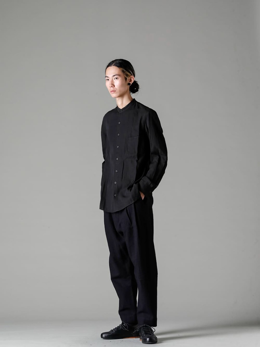 ZIGGY CHEN 22-23AW styling - ZIGGY CHEN 22-23AW shirt Simple mandarin collar shirt for year-round use 0M2231104-Elongated Asymmetric Coat - 0M2230709-Mandarin collar Pocket shirt - 0M2230512-Horizontal Seam Tapered Cut Trousers - 0M2235002-square scarf  4-001