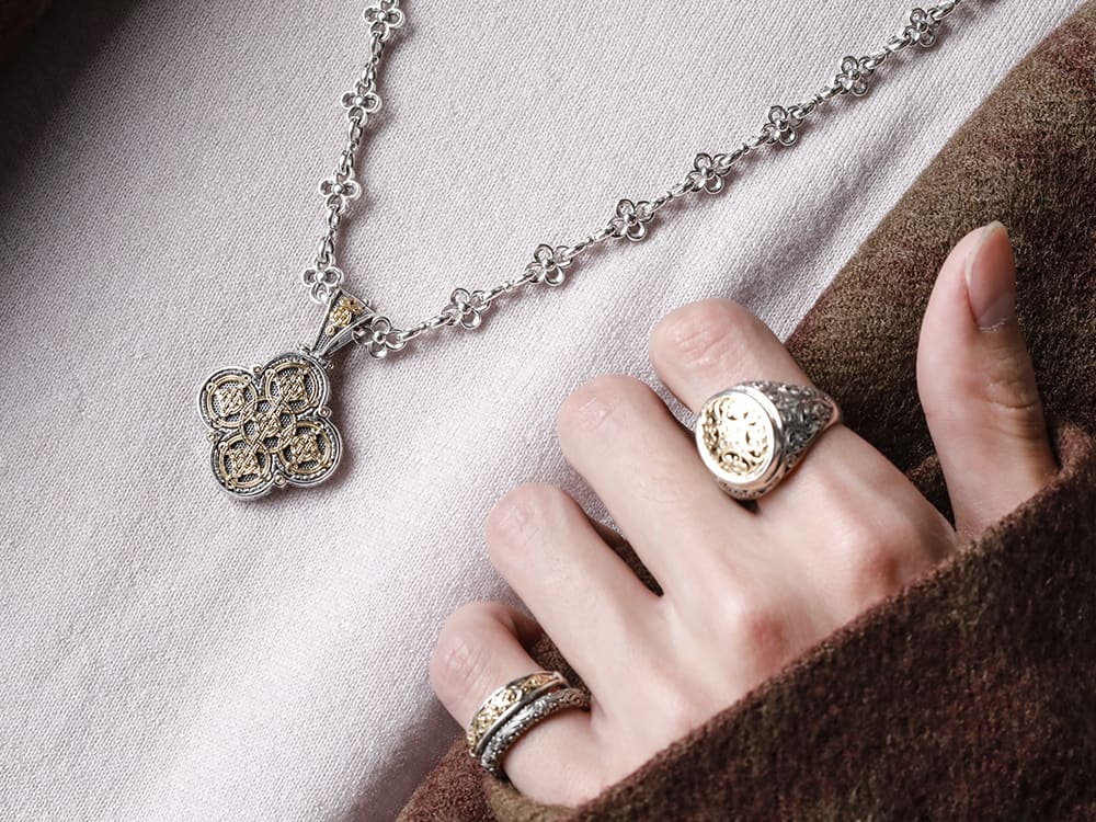 UMA WANG - UMA WANG 22-23AW (Fall/Winter) - Coat-like semi-double jacket that is easy to handle this season - GP3-GP3 - Cross pendant - GN1-70-GN1-70 - Handmade chain necklace 70cm - GB11-GB11 - Chain bracelet GR19-GR19 - Mediterranean oval shape ring - GR43-GR43 - Arethusa ring - GR31-carnelian-GR31 - Classic ring carnelian - GR44-GR44 - Band ring silver - GR41-GR41 - Band ring silver gold - GR23-GR23 - Mediterranean ring 2-004