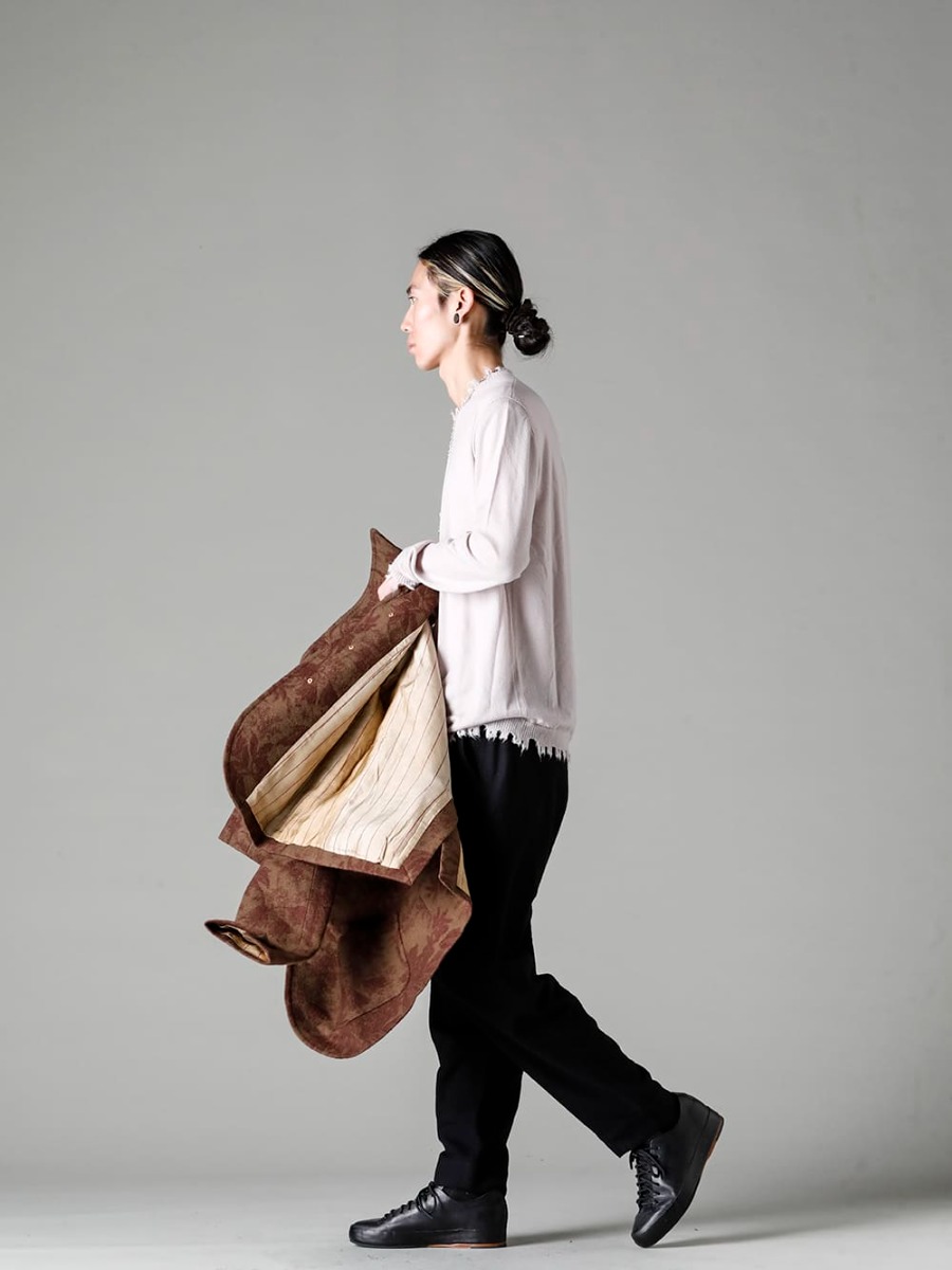 UMA WANG-UMA WANG 22-23AW(Autumn/Winter) Styling - UMA WANG Cashmere Sweater Cashmere knitwear that will surely be an innerwear item for the coming season UM6507-Jade Jacket - UK7553-Off-White-Long sleeve Knit top. Off-White 3-002