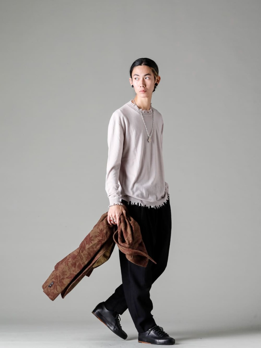 UMA WANG-UMA WANG 22-23AW(Autumn/Winter) Styling - UMA WANG Cashmere Sweater Cashmere knitwear that will surely be an innerwear item for the coming season UM6507-Jade Jacket - UK7553-Off-White-Long sleeve Knit top. Off-White 3-003