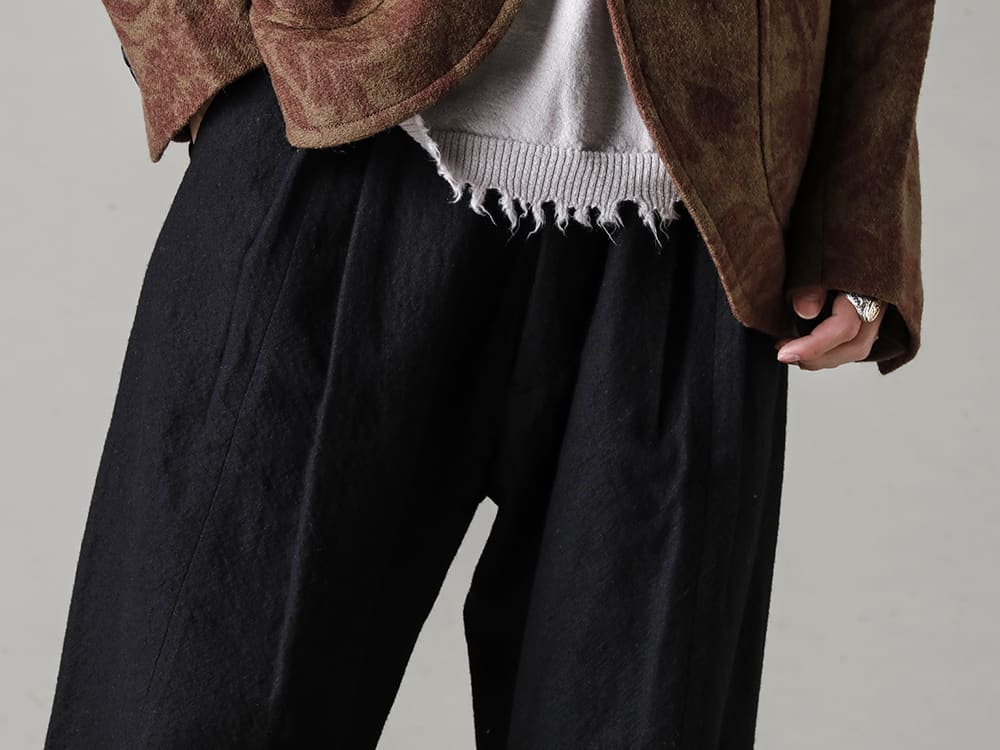 UMA WANG-UMA WANG 22-23AW (Fall/Winter) Styling - FEIT Classic Low Leather sneakers that also match beautiful jacket style 0M2230512-Horizontal seam Tapered cut trousers - PL10L-BLKT-Orthopedic derby shoes Horse full grain leather - PL10L 3-003