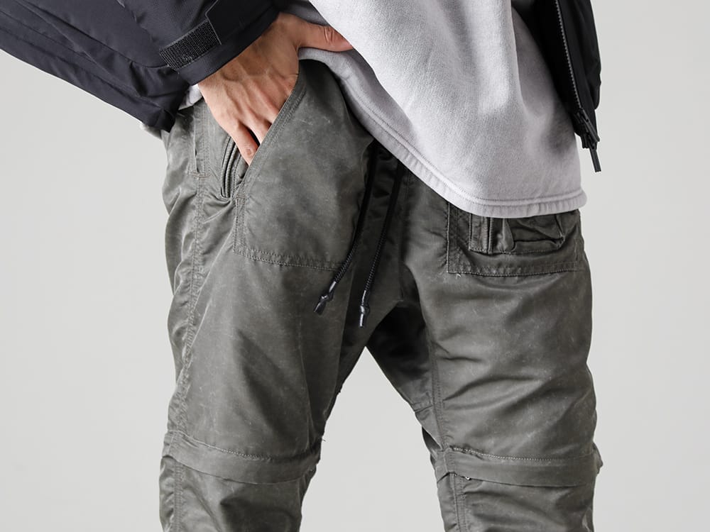 RIPVANWINKLE 22-23AW The combination of materials creates a one-of-a-kind down jacket.  - RB-429-Parachute Pants Vintage Khaki - A06FW735-Original sole leather hi-top sneaker Black / Black 2-005