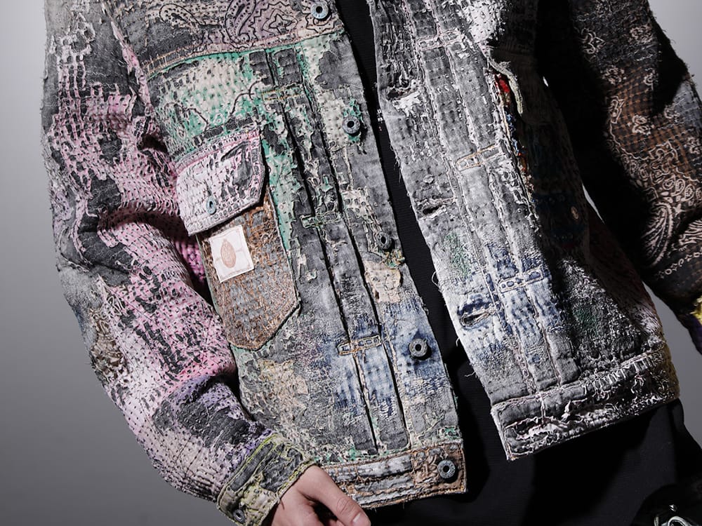 プロレタ リ アート 2022-23AW - BOROを想起させるウェアラブルなアートピースに昇華された、デニムジャケット - UROBOROS-DENIM-JACKET-MULCH-XL-22-23AW(デニムジャケット 2nd タイプ ビーズ付き) - 2-006