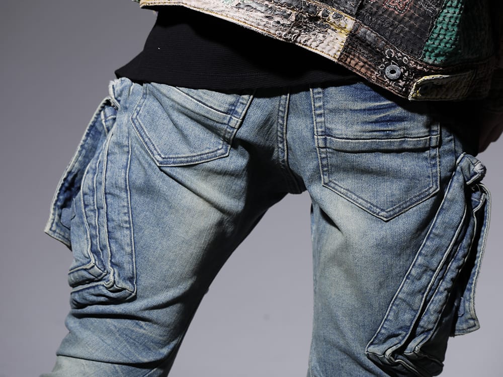 ユリウス 2022-23AW - インディゴデニムに加工を施し、ユーズド感をプラス - 807PAM6-ID(10.5oz ストレッチデニム ダメージペイント カーゴスキニーデニム インディゴ) - 3-007