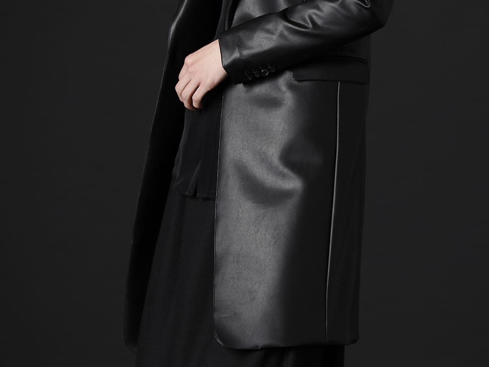 ガラアーベント 2022-23AW - レザーの雰囲気を出したエコレザーとレース使いが特徴のシャツ - 87524205(4WAYストレッチECOレザー ナローピークラペル ロングジャケット) - 2-007