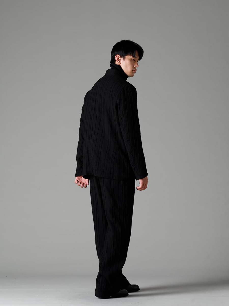 NOUSAN(ノウザン) 22-23AW 同生地のブラックセットアップスタイルで - 22C-41SHJ-MMD ラインド シャツ ジャケット - クラッシック ヘリング ボーン - TTW-wn ウール ボトルネックニット ブラック - linea-preatwool プリーツド ウール ワイド パンツ - 788Z_H バックジップブーツ ダブルソール - ホース フルグレイン レザー 3-002