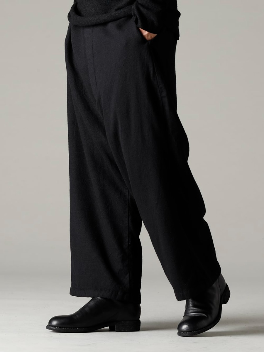 KLASICA(クラシカ) 22-23AW(秋冬) グレー系アウターにブラックのボトムスで全体的に締まった印象を - Bretagne-pants-Long-Wool-Black ブルターニュ パンツ ロング ウール ブラック - 788Z_H バックジップブーツ ダブルソール - ホース フルグレイン レザー 3-003