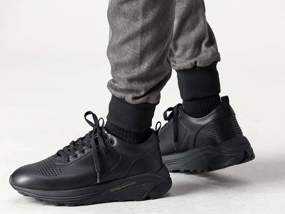 SUNCORE 2022-23AW Untwisted yarn fleece-lined tapered cropped pants dust with a comfortable fit like a jersey. - ST107-1022A-Dust - Untwisted Fleece-Lined Tapered Cropped Pants Dust - SCV186C016 Black - Night Run Light Black 3-004