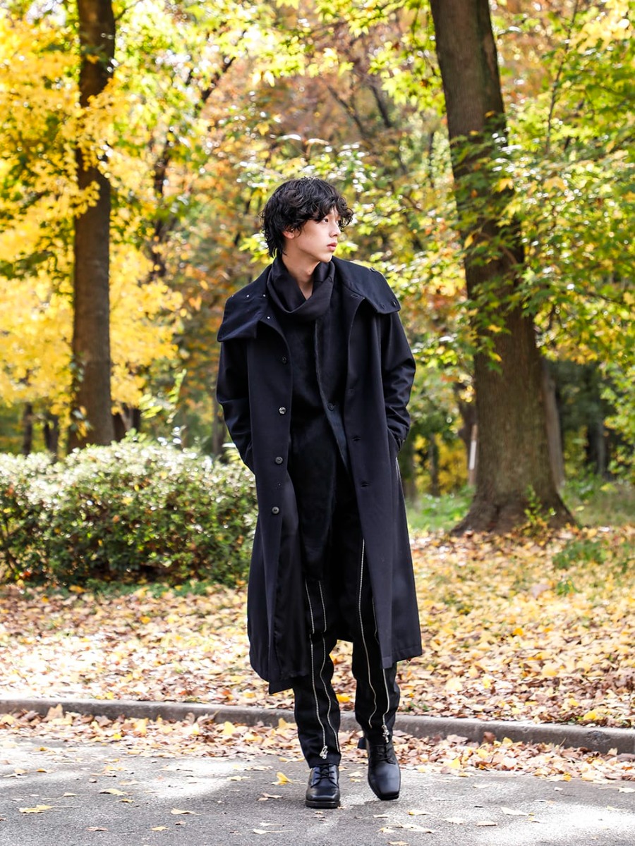 The R 2022-23AW Brand Mix Black Collar Coat Styling - FASCINATE BLOG