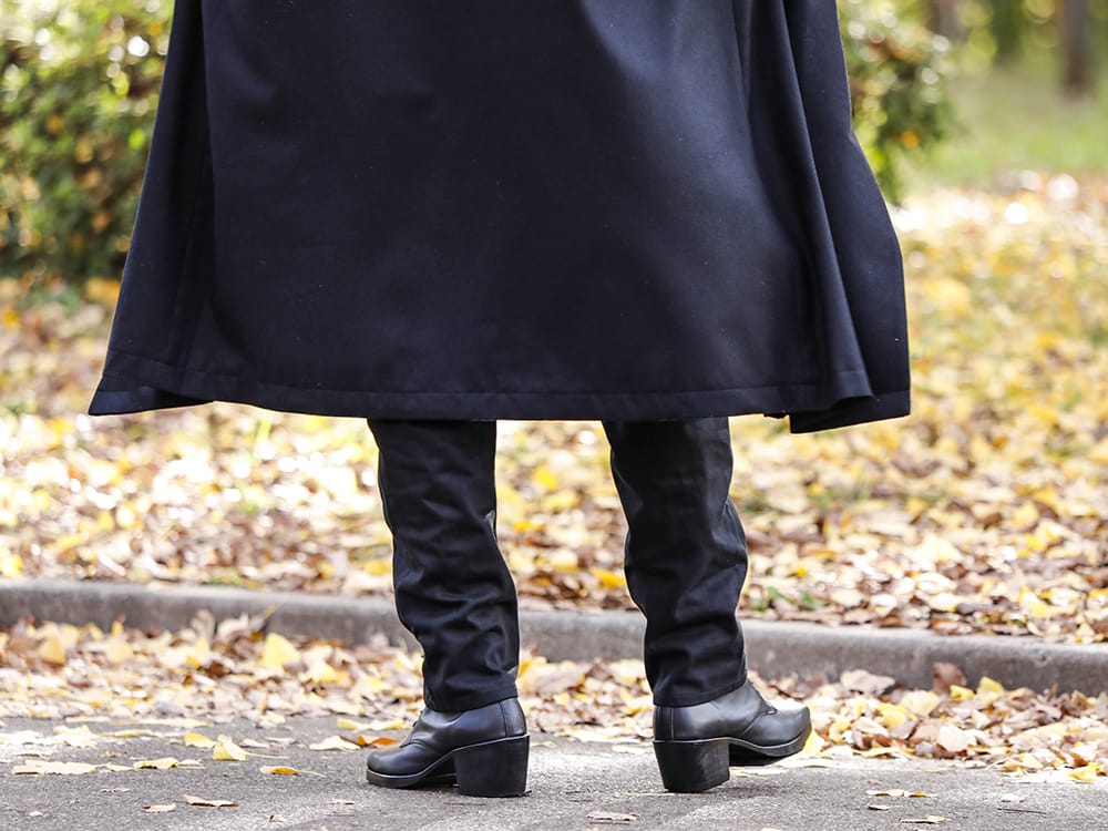 TAKAHIROMIYASHITATheSoloist. / kujaku 2022-23AW - Denim pants with an eye-catching front zip - sp.0013AW22(bondage jean.) KJ-22AW34(kurobe boots) - 3-003