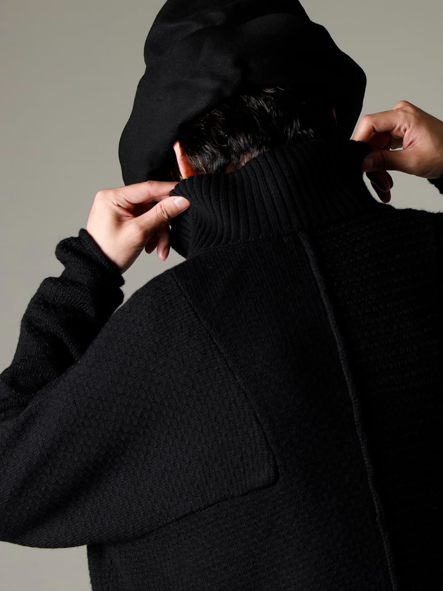 DEVOA 22-23AW Pattern-making and panel design  - KTS-MLH-Black High neck knit merino wool Black - TTC-swcm-blk Cotton Bottleneck Black - RH-PK-006-Black EB RABBIT FUR FELT LONG HAT BLACK EB 2-003