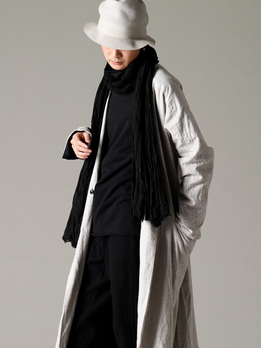 GARMENT REPRODUCTION OF WORKERS(ガーメント リプロダクション オブ ワーカース) 22-23AW(秋冬) プラスストールで着こなしにスパイスを与える - Berger-Coat-Shawl-Collar-Nel-Natural バーガー コート ショール カラー ネル ナチュラル - TTC-swcm-blk コットンボトルネック ブラック - scarf-Black リネンストール ブラック - RHSMRF005 ラビットファー フェルトハット  4-001