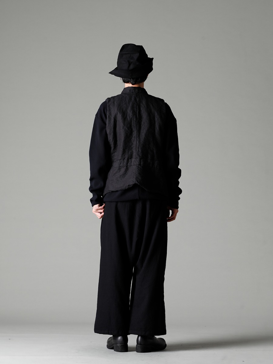 GARMENT REPRODUCTION OF WORKERS 22-23AW A glimpse of the brand's commitment and technology - Vincent-Vest-Washi-Black Vincent Vest Washi Black - Quasimodo-Knit-Sew-Black Quasimodo Knit Sew Black - Bretagne-pants-Long-Wool-Black Bretagne pants Long Wool Black - PL1 Front Zip Boots Double Sole - Horse Full Grain Leather - RH-PK-006-Black EB RABBIT FUR FELT LONG HAT BLACK EB 3-004