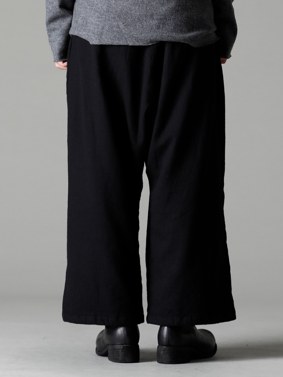 Forme D’expression(フォルメ デ エクスプレッション) 22-23AW(秋冬) らしさのあるアイテムを身に纏う - Bretagne-pants-Long-Wool-Black ブルターニュ パンツ ロング ウール ブラック - PL0FZ オーソピーディック デコルテ シューズ ダブルソール ホース フルグレイン - PL0FZ 3-002