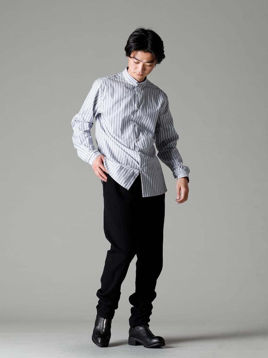 Bergfabel(バーグファベル) 22-23AW(秋冬) アウターの裏生地と同一素材を使用したストライプシャツ - Sh112-A70 チロル シャツ - UP110-354B コントゥア パンツ 2.0 - PL0FZ オーソピーディック デコルテ シューズ ダブルソール ホース フルグレイン - PL0FZ 3-001