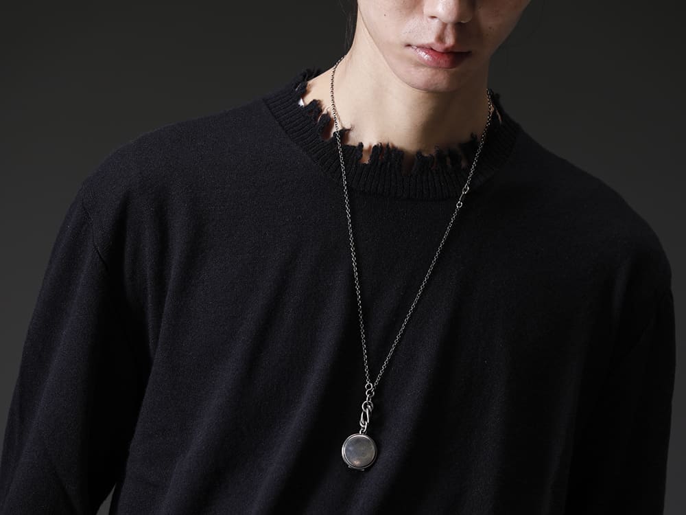 ZIGGY CHEN-ジギーチェン 22-23AW(秋冬) 軽さや保温性、タッチの良さはもちろん程よいデザイン性を兼ね備えたカシミヤニット - UK7553-Black-ロングスリーブ ニットトップ. ブラック 4-004