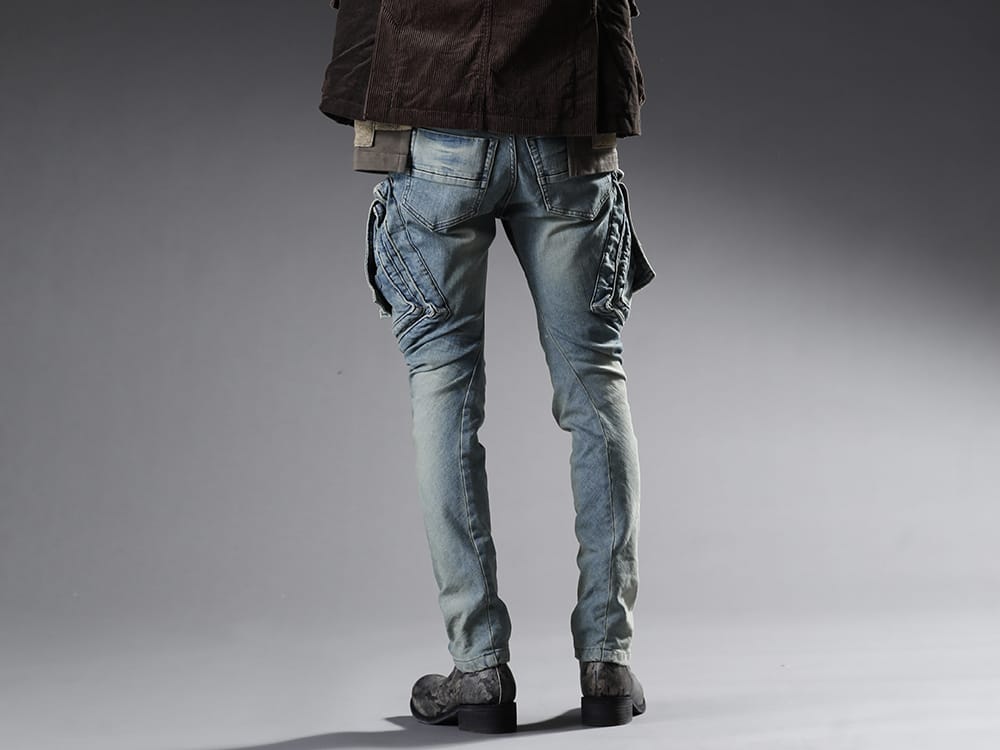 ユリウス / グイディ 2022-23AW - ブランドでも高く人気の誇るカーゴパンツ - 807PAM6-ID(10.5oz ストレッチデニム ダメージペイント カーゴスキニーデニム インディゴ) PL2-METRO(リミテッド ロング フロントジップブーツ - ホース フルグレイン レザー - METRO) - 3-003