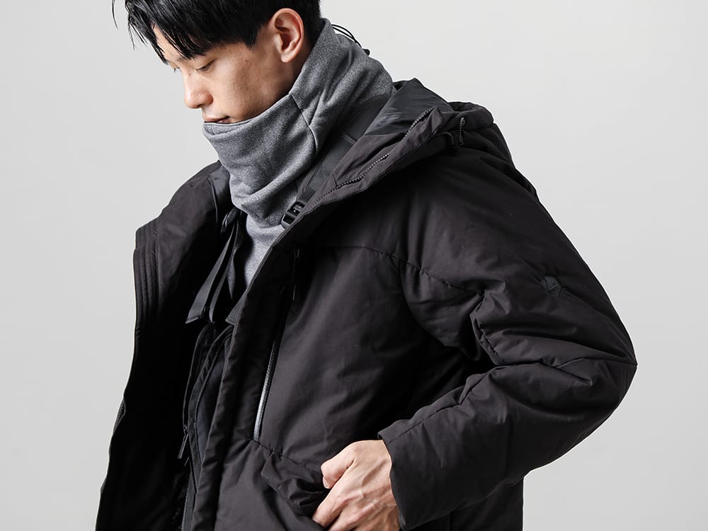 LANTERN 22-23AW Heating Hooded Coat Here are some styling recommendations to use with this hooded coat that is perfect for winter. -  MMA-LAN-05-Heating Hooded Coat - CM-2303-Covered Neck L/S T.Gray
