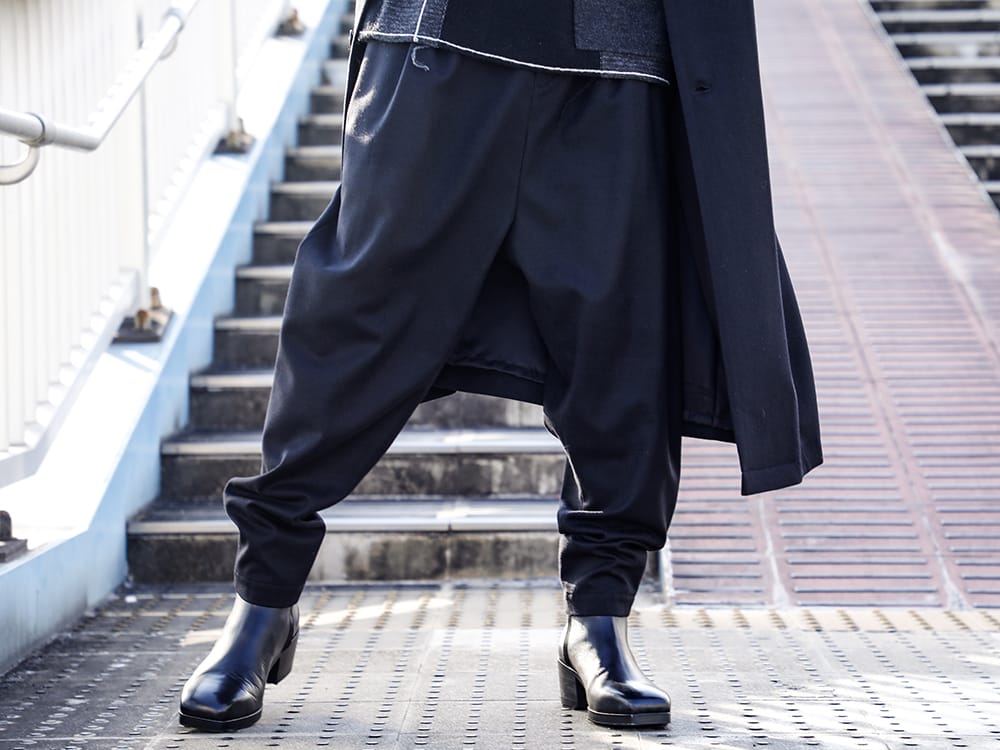 kujaku 2022-23AW - Stronger tapered and heeled shoes create a clean look. - KJ-22AW03(shiran pants) KJ-21AW38(Kiri Boots) - 3-001