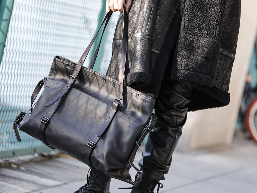 パトリックステファン 2022-23AW - 立体的なシルエットを作り出すパンツ - 204ABG03(マイクロ アトリエバッグ ホースハイドレザー S2) - 3-006