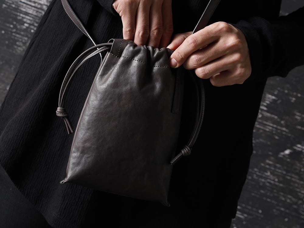 PATRICK STEPHAN 2022-23AW - The leather bag is a gift that will grow in love with you as it ages. - 203ABG01-C.Gray(Leather cell phone bag drawstring C.Gray) - 2-011