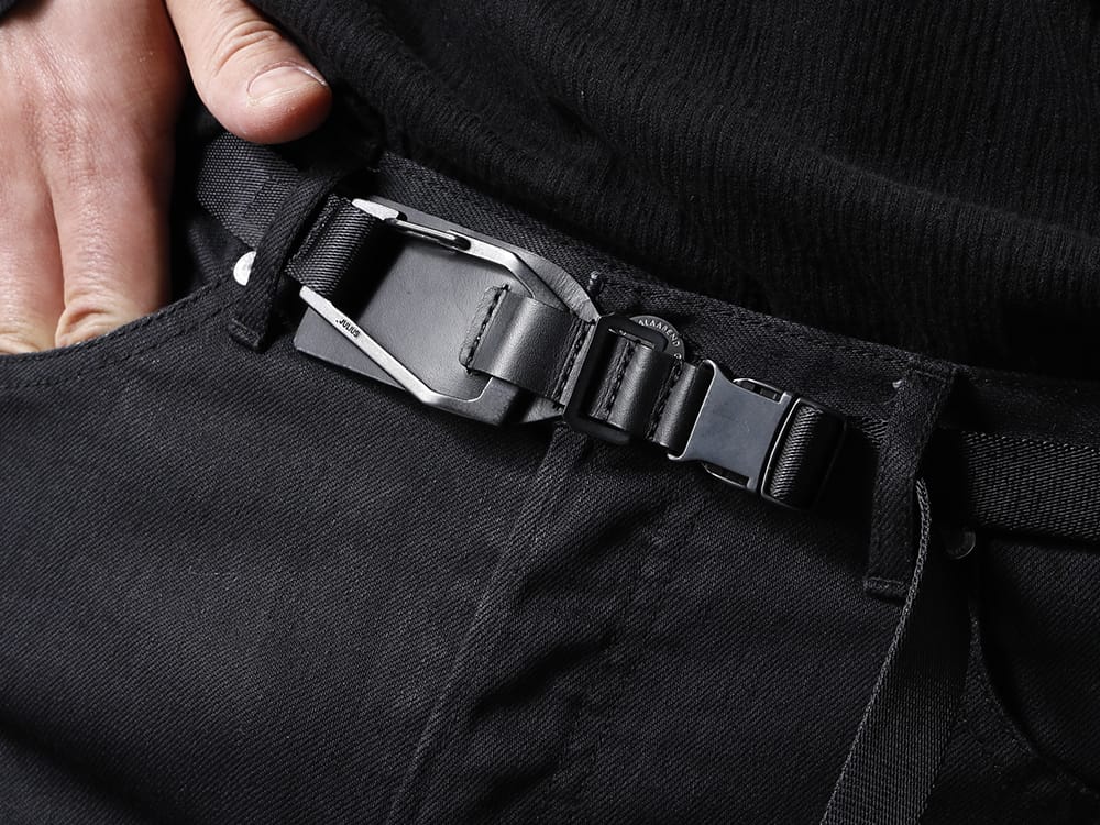 JULIUS 2022-23AW - A belt is a gift that can also be used to accentuate your styling. - 807ACU1-Black(Cow Skin / Nylon Tape Belt Black) - 3-003