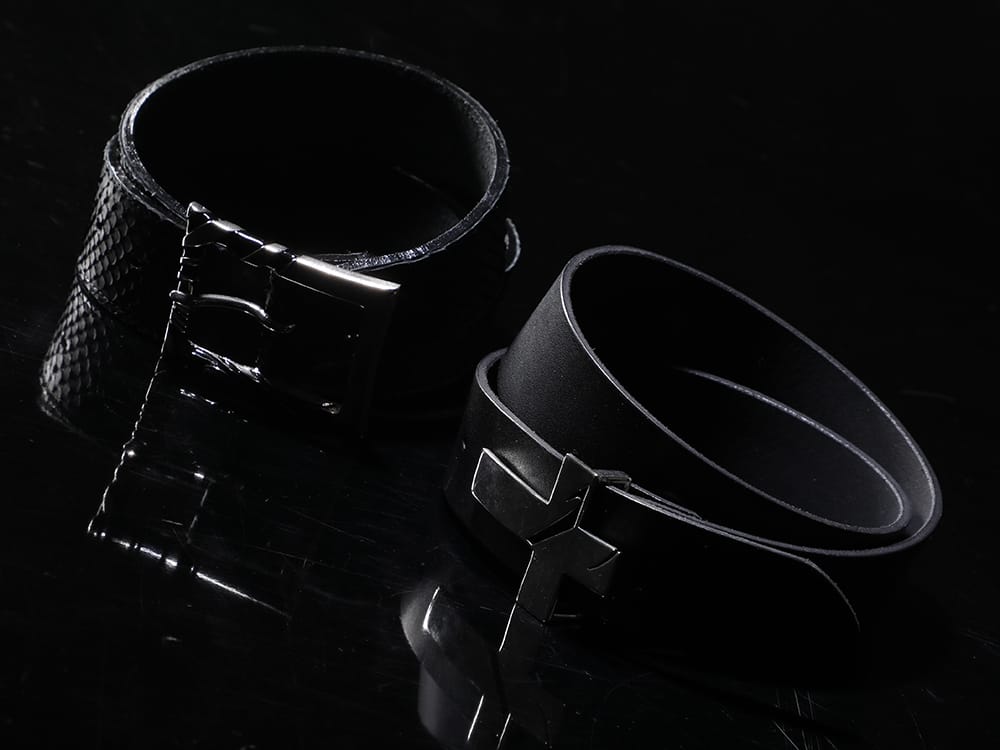 kiryuyrik 2022-23AW - A belt is a gift that can also be used to accentuate your styling. - KN-UAC93-01(Buckle) KN-HBLT02-04(Belt) KM-IAC42-03(Pin Buckle Silver x Black) KM-HBLT02-05PYSN(Belt Python) - 3-008