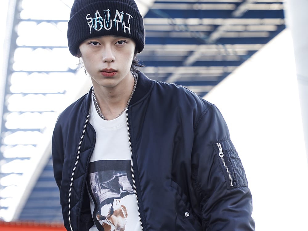 PHENOMENON / JULIUS / SAINT MICHAEL / TAKAHIROMIYASHITATheSoloist. 2022-23AW - Impactful back detail - PH-001-Black(Loop MA-1 Black) 807CPM2-Off-White(Cotton Jersey Drape SS T-Shirts Off White) SM-A22-0000-044(SAINT YOUTH Knit Cap) sa.0024AW22(Quadruple glass beads with ball chain necklace) - 2-005