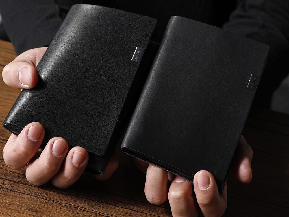 所作 - Shosa - No No Yes! ロングウォレットを短くしたようなコンパクトウォレット「ショートウォレット1.0」！ SHO-SHORT2-BLK-AURORA - 所作 Shosa - No,No,Yes! ブラック×オーロラ ショートウォレット2.0 - SHO-SHORT2-BLK-FLORALSP - 所作 Shosa - No,No,Yes! ブラック×フローラルシルバーSP ショートウォレット2.0 3-001