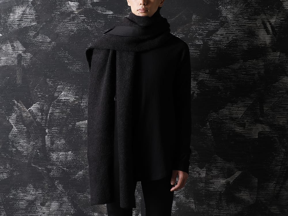 ユリウス 2022-23AW - 首元にボリュームをもたせて季節感ある着こなしを - 807STU1(ベビーアルパカ糸 アルパカニットストール) - 2-002