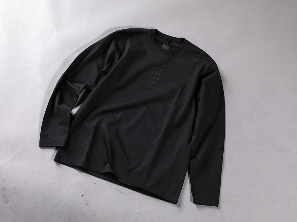 The Viridi-anne 2022-23AW - Leather jacket with military-style details. - VI-3545-01-Black(Jersey Stitch Embroidered L/S Tee Black) - 2-011