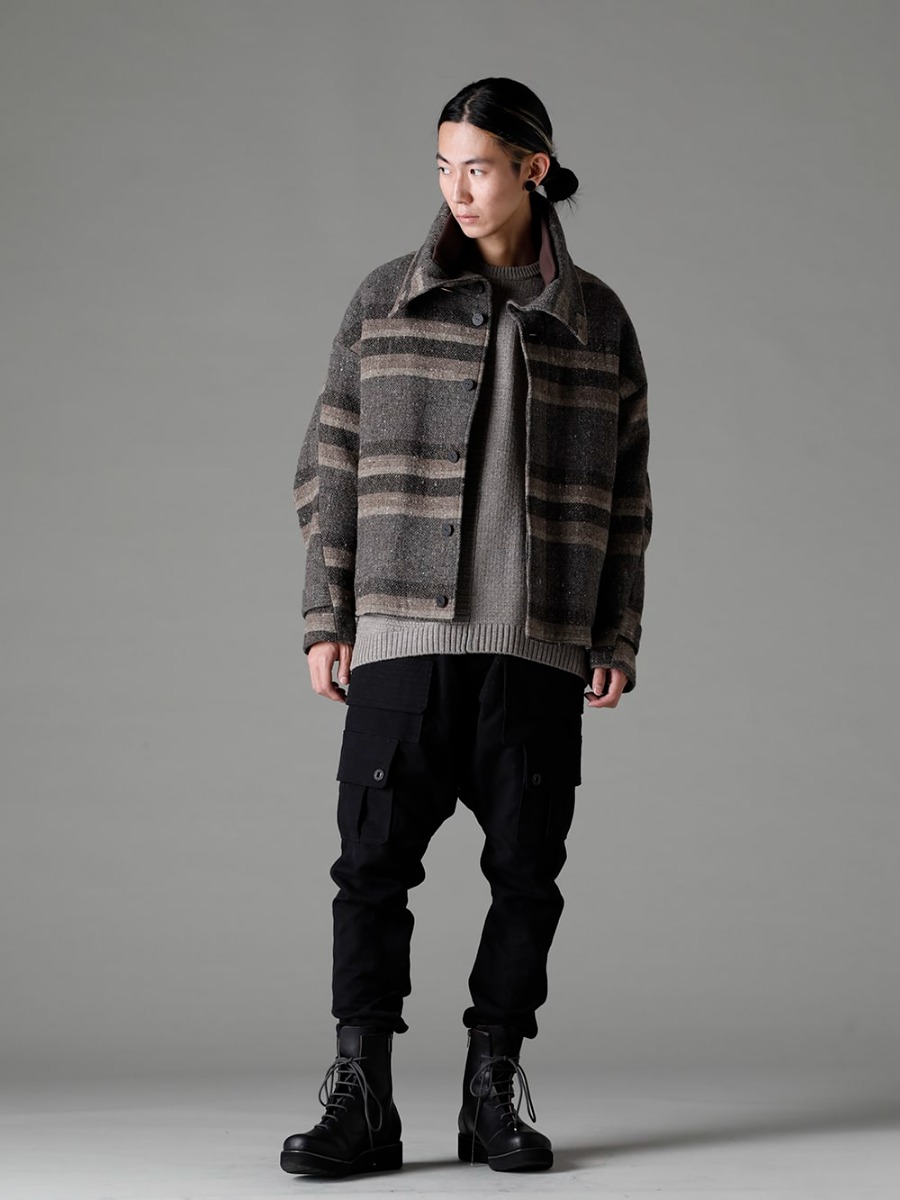 DEVOA 22-23AW styling Styling with a natural and somewhat loose atmosphere using items with a rugged feel - JKI-CBS High neck jacket striped wool KTS-MLP-Melange-Gray Pullover Knit Merino Wool Melange Gray PTN-LCG-Black Cargo Pants Cotton/Linen Black FW-LMM Leather Boots 1-004
