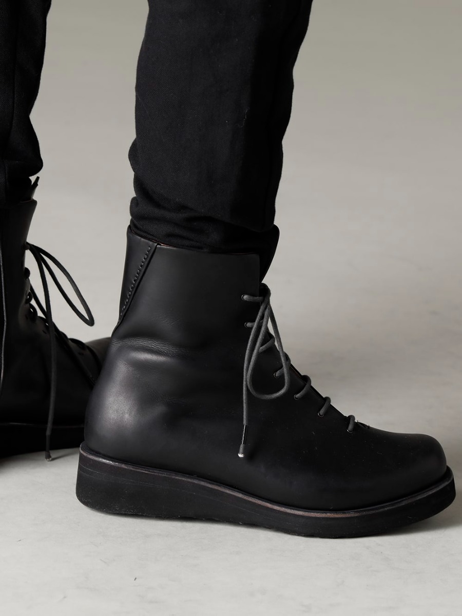 DEVOA 22-23AW An item that is fun to wear and enjoy the process of aging. -  PTN-LCG-Black Cargo Pants Cotton/Linen Black FW-LMM Leather boots 3-004