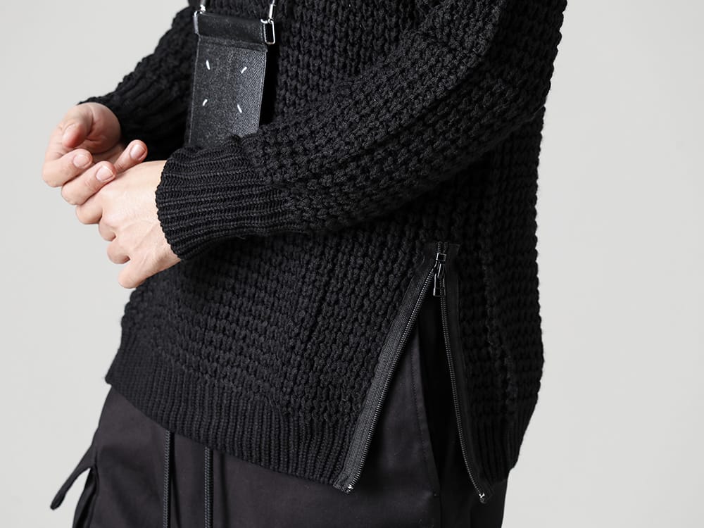 RIPVANWINKLE 2022-23AW Deck jumper with detachable collar part.  - 124 - Shell Coat - RB-428 - Deck Sweater - SA1VZ0002 - Hanging Phone Pouch 2-005