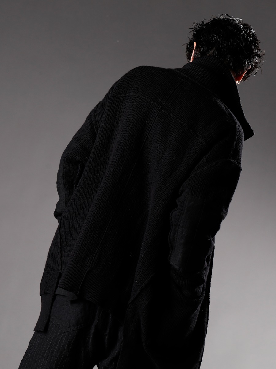 The Viridi-anne 22-23AW Knit zip-up blouson made of high quality material  - VI-3530-07-Black Cotton Cashmere Knit Blouson Black VI-3533-01-Black Cotton wool-lined high neck pullover 2-005