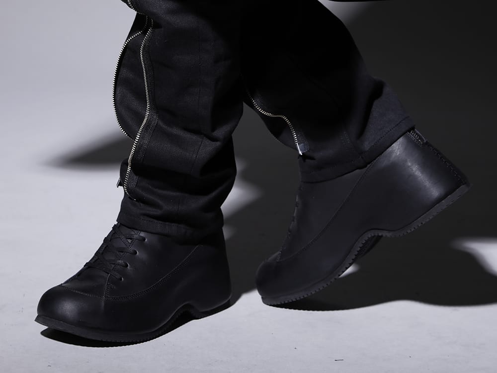 ザ ヴィリディアン 2022-23AW - フロントのジップデザインが特徴のデニムパンツ - VI-3554-09(インヒールブーツ) - 3-007