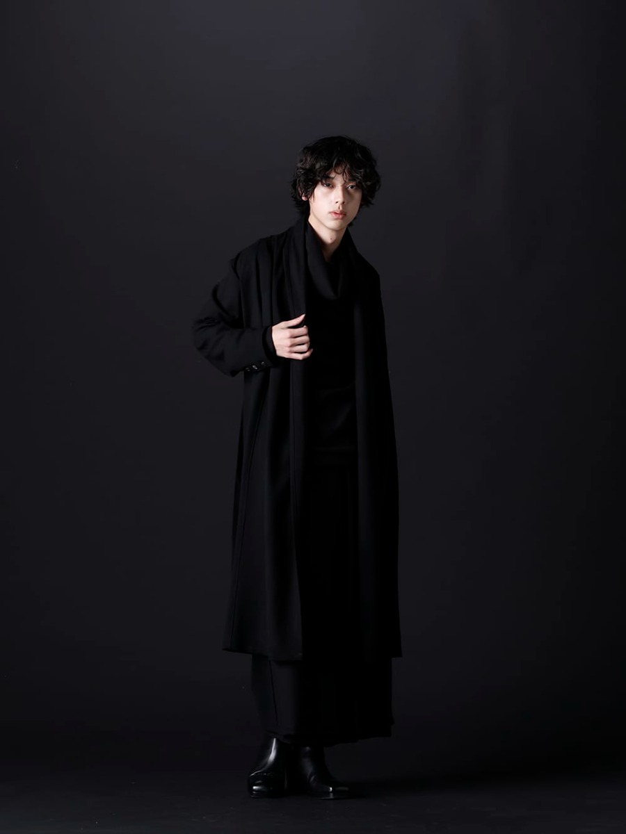 クジャク / キリュウキリュウ 2022-23AW - ライトな羽織としてオールシーズン着用を楽しめるkujakuのロングカーディガン。 - KJ-22AW20(イブキフロ カーディガン) KO-HT19-060(スムースブラッシュ ルーズ ハイネック) KJ-22AW22(ヒルガオ パンツ) KJ-21AW38(キリ ブーツ) - 3-001