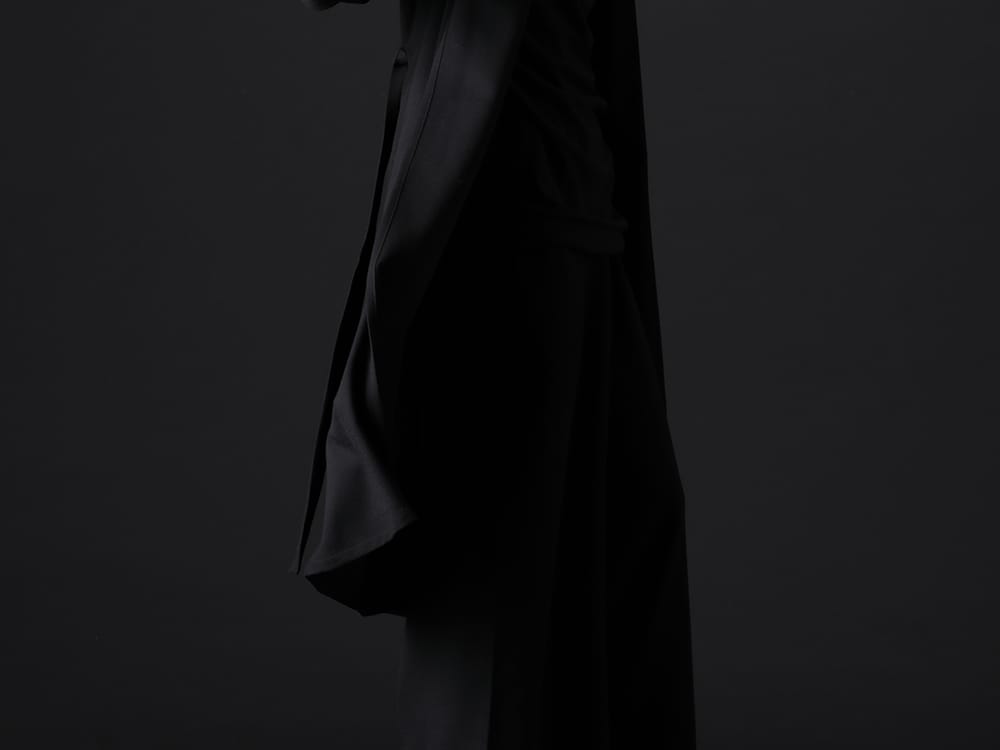 クジャク 2022-23AW - ライトな羽織としてオールシーズン着用を楽しめるkujakuのロングカーディガン。 - KJ-22AW20(イブキフロ カーディガン) - 3-009