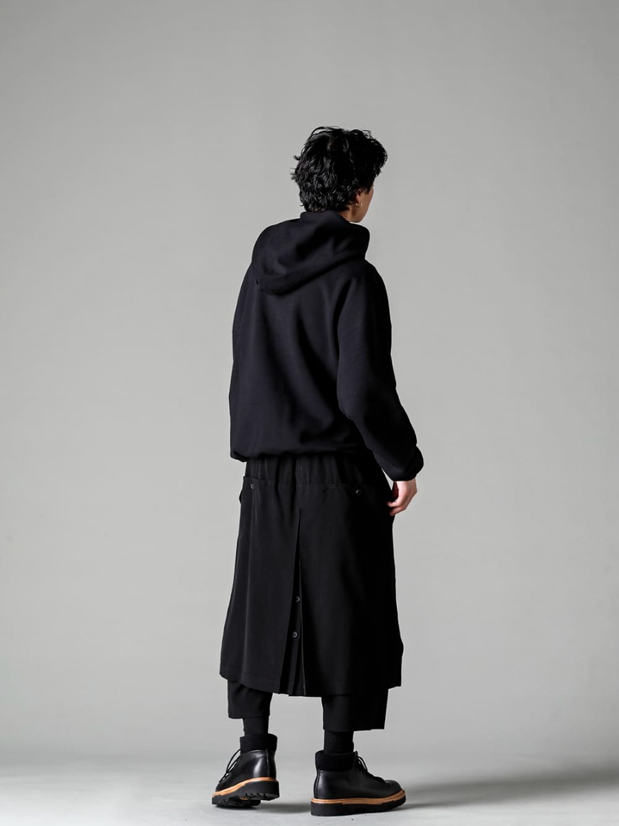 Yohji Yamamoto-ヨウジヤマモト 23SS(春夏) Yohji Yamamoto - 23SS collection Style #2. 2-002