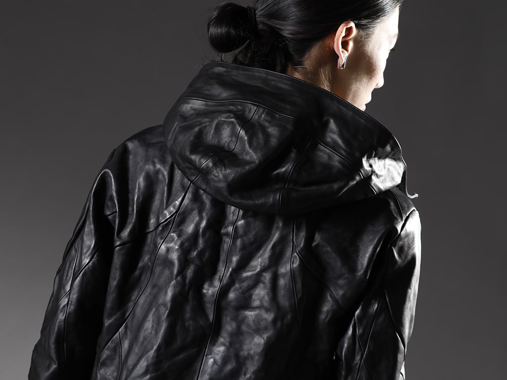 The Viridi-anne D.HYGEN  22-23AW Fusing two designs to create diversity in a single item  - ST105-0222A-Black Horse Leather Hooded Double-Riders Jacket Black VI-3541-01-Black Nylon Spandex Jersey Crewneck L/S Black 2-005