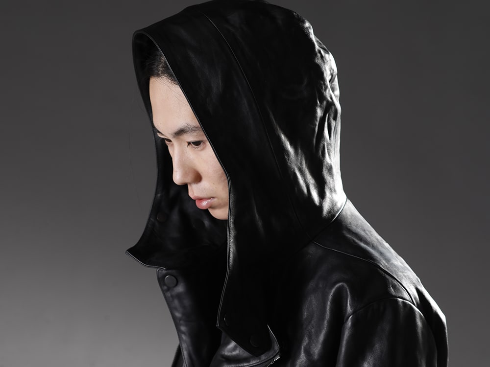 The Viridi-anne D.HYGEN  22-23AW Fusing two designs to create diversity in a single item  - ST105-0222A-Black Horse Leather Hooded Double-Riders Jacket Black VI-3541-01-Black Nylon Spandex Jersey Crewneck L/S Black 2-005