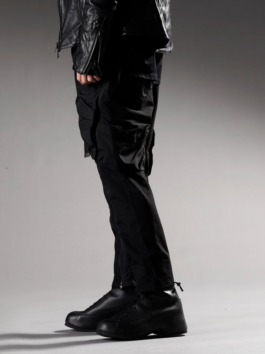 The Viridi-anne D.HYGEN  22-23AW Designed to be useful in any season -  VI-3509-04-Black Tactical Pants Black VI-3554-09 Inheel Boots 3-002