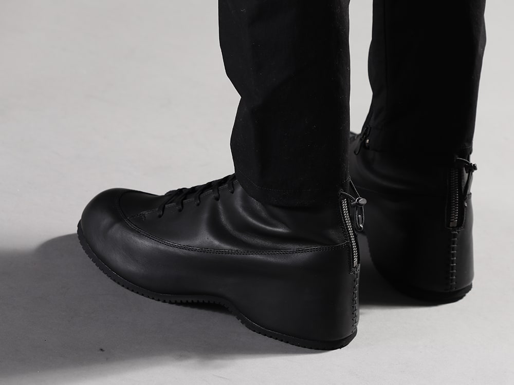 The Viridi-anne D.HYGEN  22-23AW Designed to be useful in any season -  VI-3509-04-Black Tactical Pants Black VI-3554-09 Inheel Boots 3-005