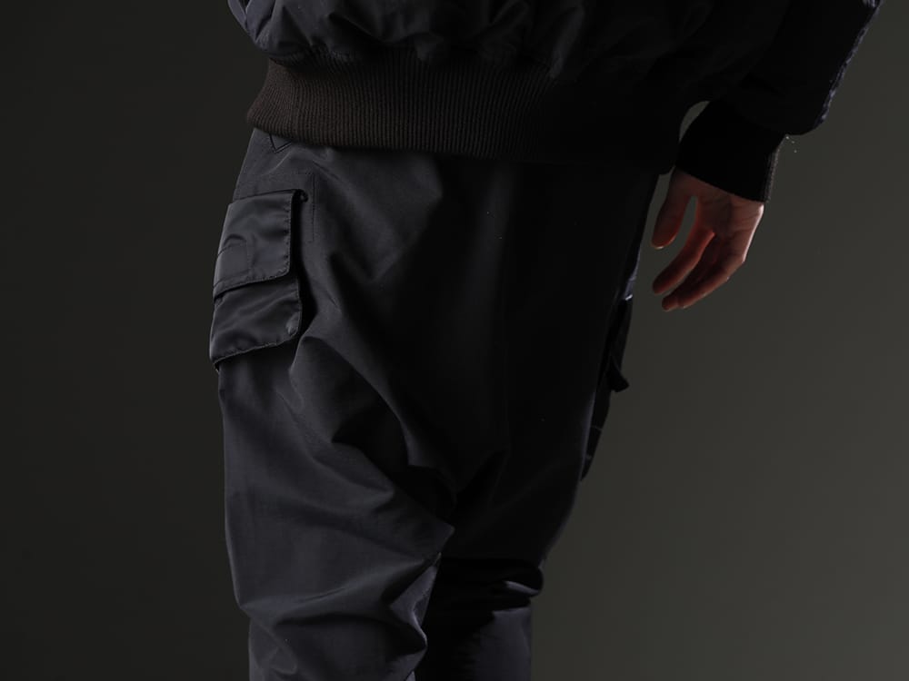 ユリウス 2022-23AW - 万能なアイテム且つ、デザイン性も感じるカーゴパンツ。 - 807PAM1-Black(コットンスウェット サルエルパンツ ブラック) - 3-007