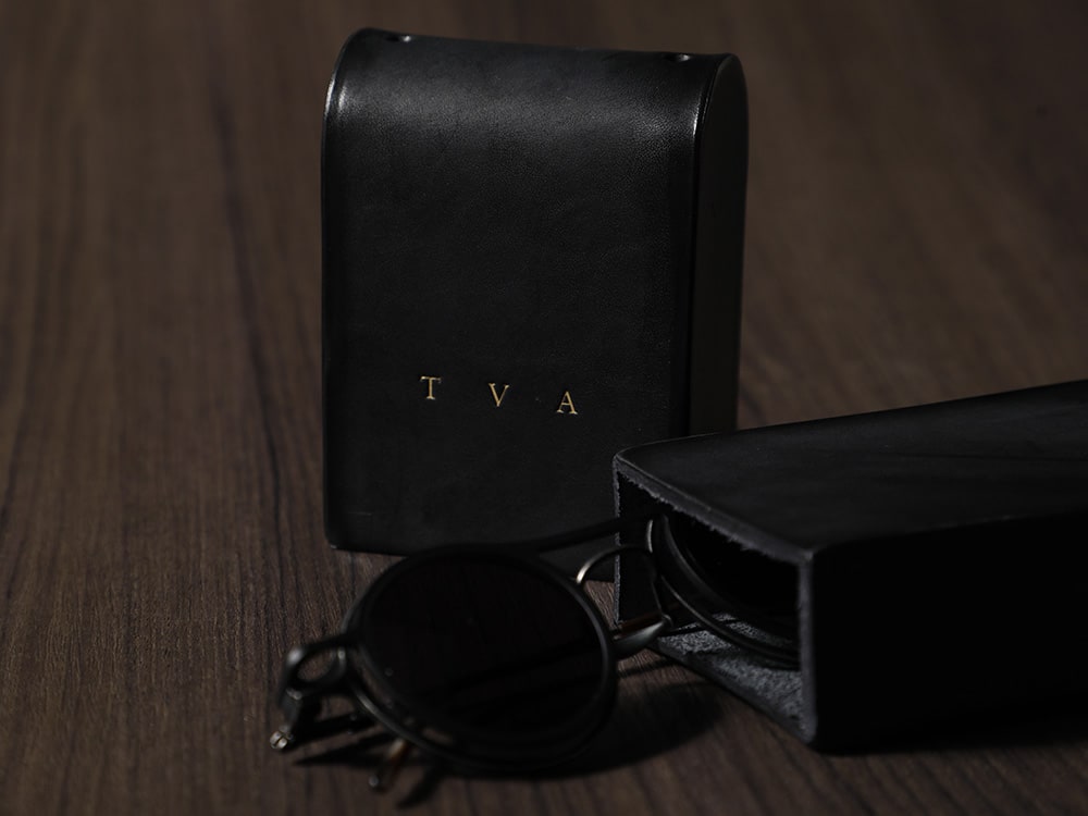 The Viridi-anne(ザ ヴィリジアン) RIGARDS(リガーズ) 22-23AW(秋冬)  RG2001TVA - リガーズ コラボレーション サングラス ヴィンテージブラック+ブラック / クリアー+D.グレー レンズ ガーズ コラボレーション サングラス グレー+グレー / L.ミラー 1-002