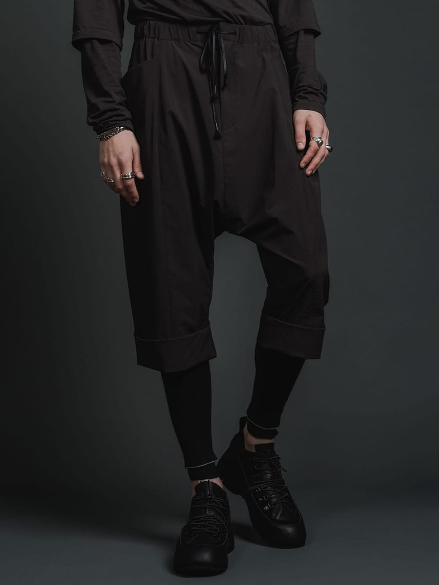 The Viridi-anne - ザ ヴィリジアン 2023SS VI-3564-04 - 撥水加工 ストレッチ 膝丈パンツ 11-002