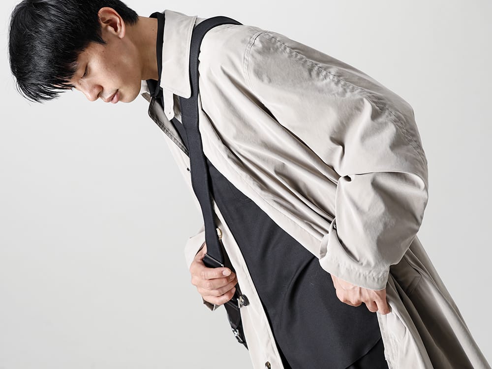 Maison Margiela 2022-23AW The water-repellent polyester fabric is densely woven and finished to protect from rain and dirt.  - S51AH0184 - Trench Coat - IH-22FW-B010-FJ-Black - Chest Pockets Shirt Black - SB1WB0002 - Glam Slam Camera Bag 2-001